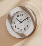 Momento wall clock